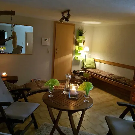 Lyhs Apartman *