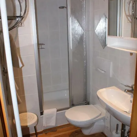 Lyhs Apartman *
